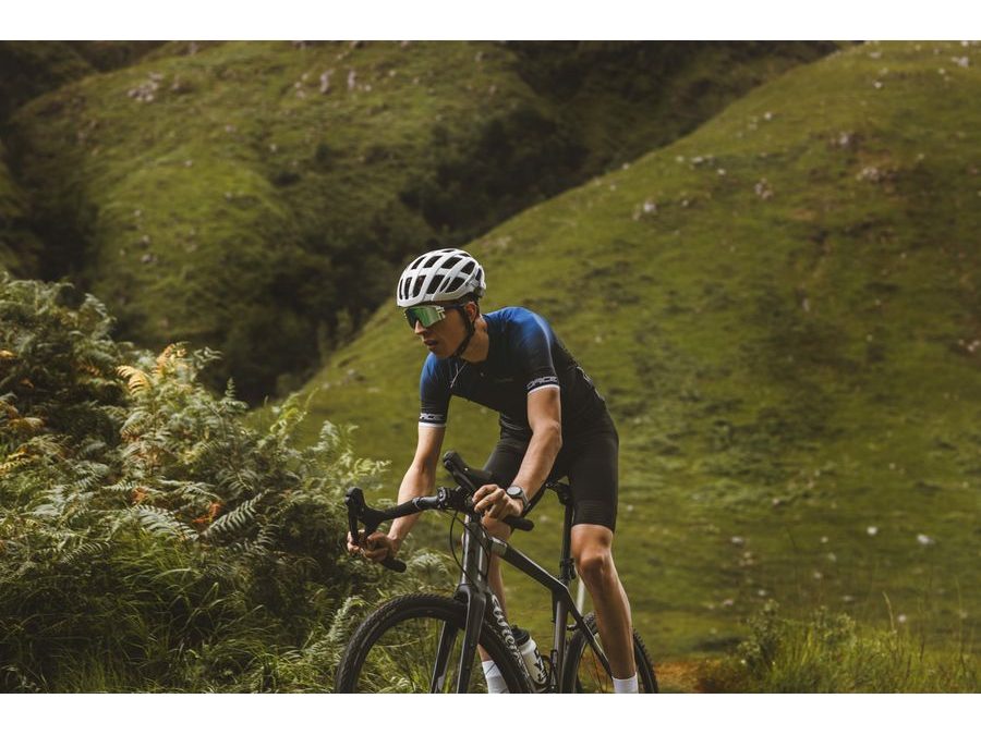 Pánské kraťasy se šráky a vložkou FORCE FASHION, černo-šedé