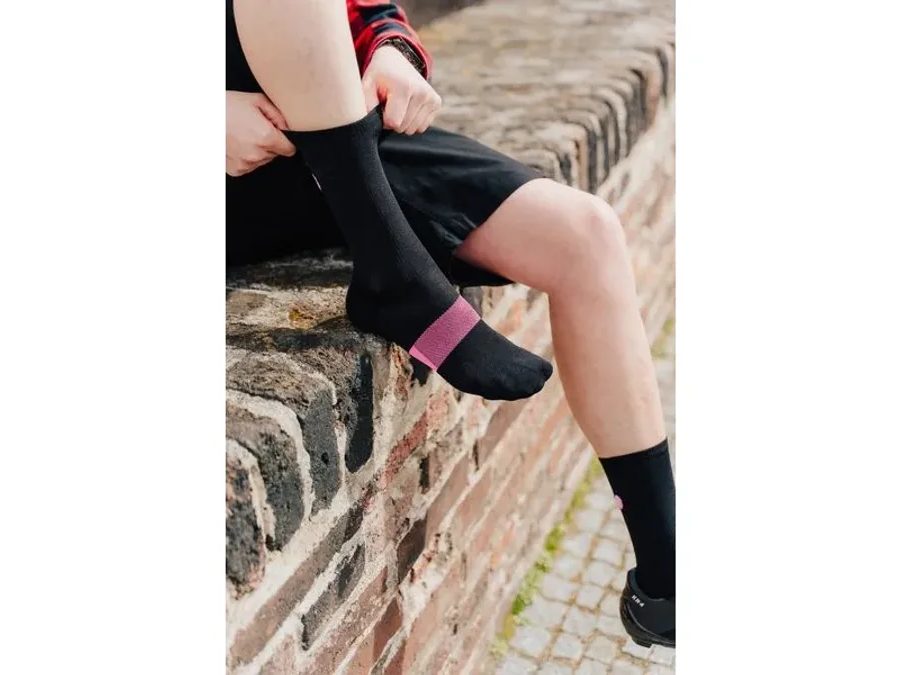 Ponožky na kolo Kolo je Láska Nejsem Cyklozmrd - černá