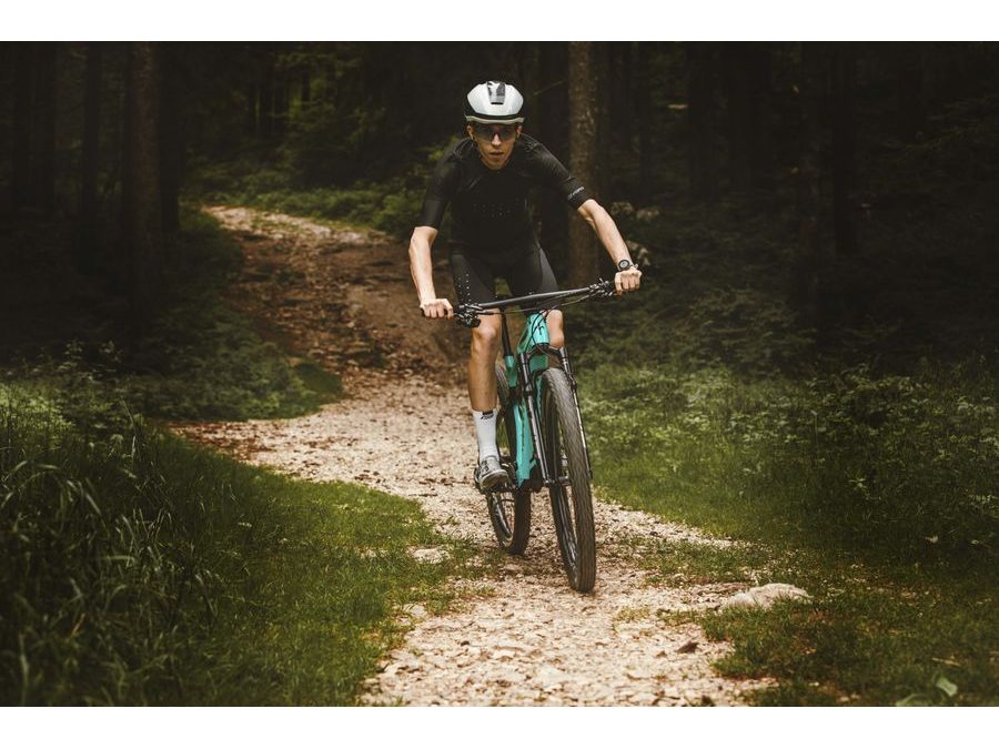 Dres s krátkým rukávem FORCE SENSE, černý