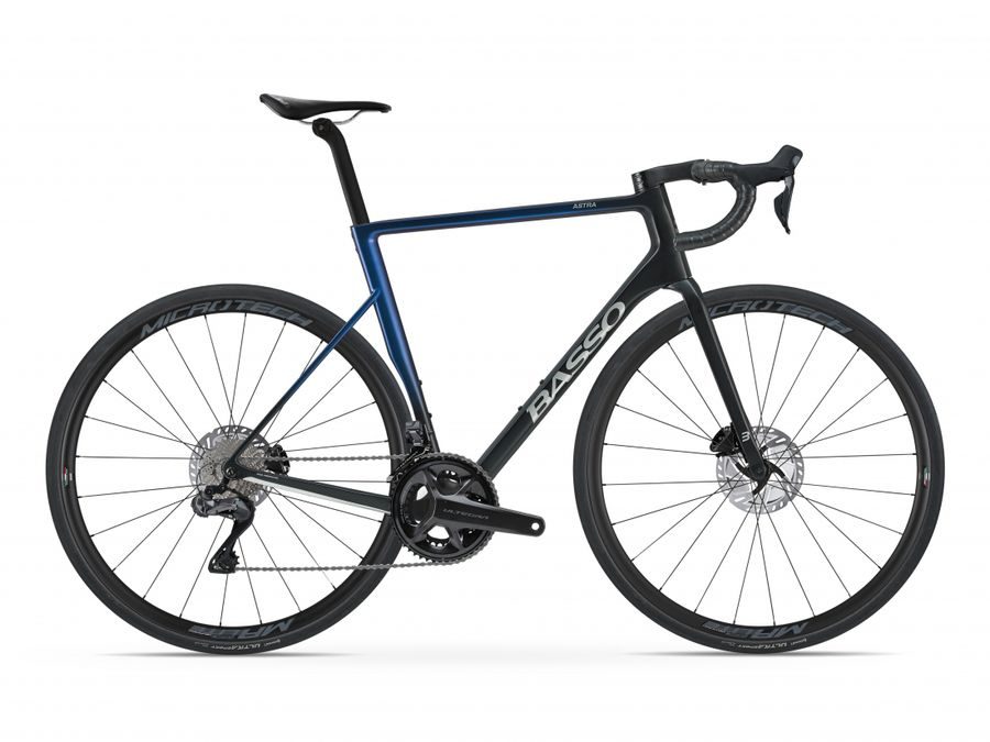 Silniční kolo Basso Astra disc, camaleont, Shimano 105 Di2, Microtech RE38, 2024