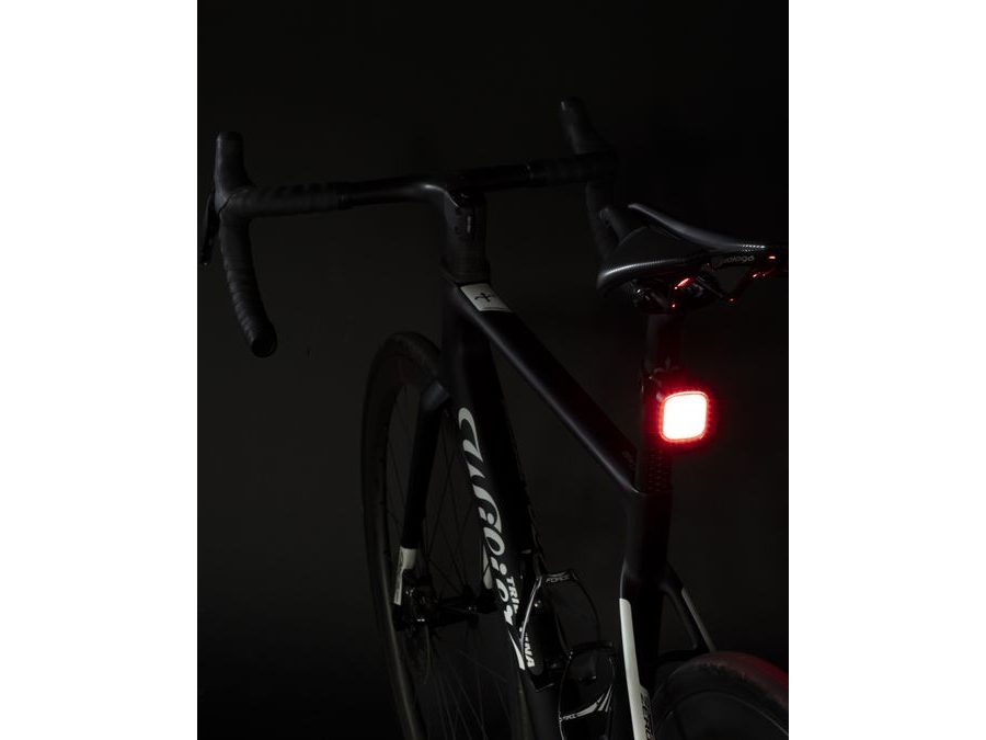 blikačka zadní FORCE COB 2.0 25LM, 36 x LED, USB