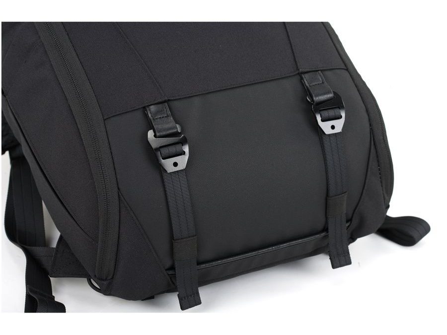 Batoh NITRO REMOTE WITH INSERT black