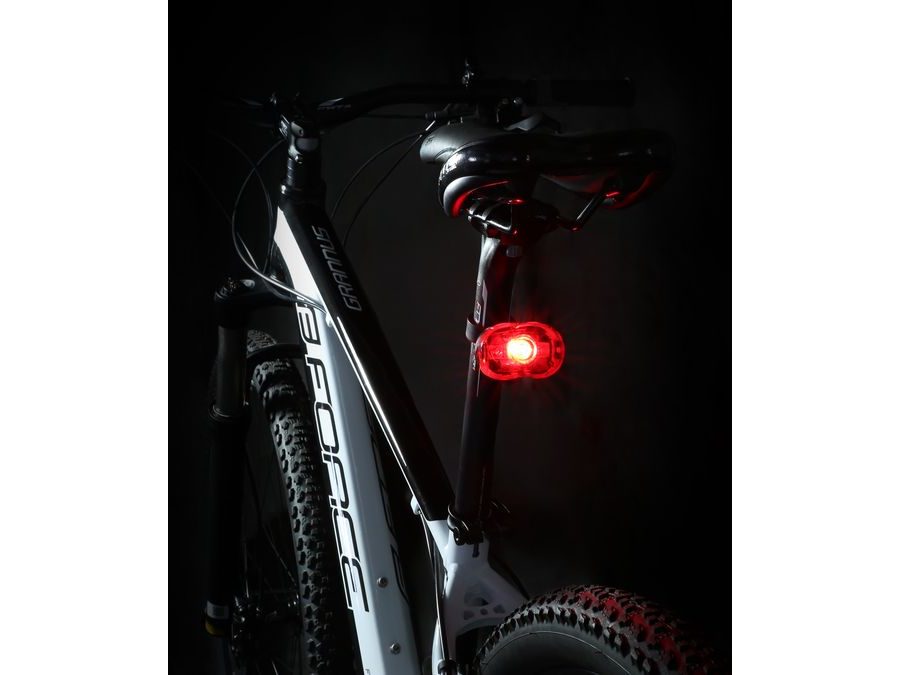 Zadní světlo Force TWINKL 3 diody + baterie