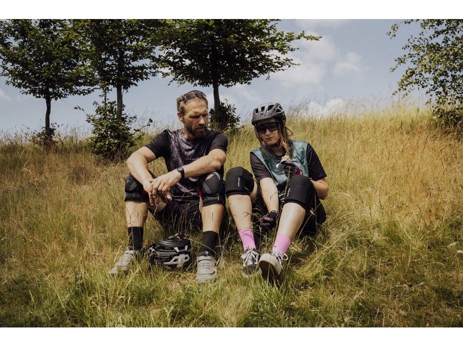 Pánský dres s krátkým rukávem FORCE MTB MOVE, černý