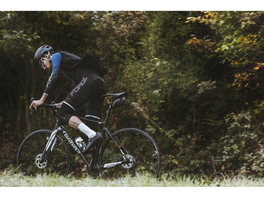 Pánské kraťasy se šráky a vložkou FORCE TEAM PRO 2, černo-bílé