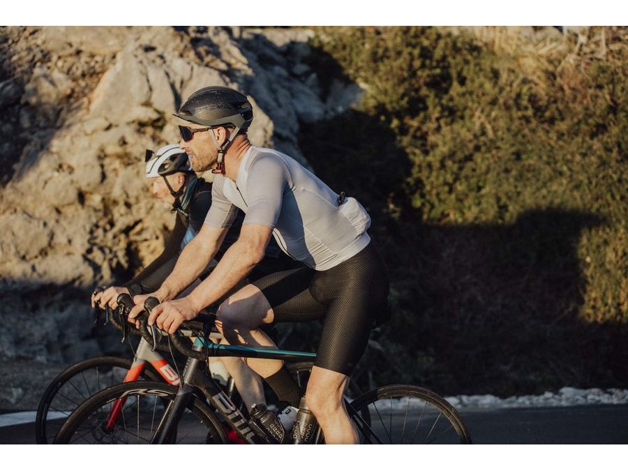 Pánské kraťasy se šráky a vložkou FORCE WINNER, černé