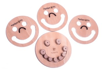 DREVENÝ HLAVOLAM SMILE