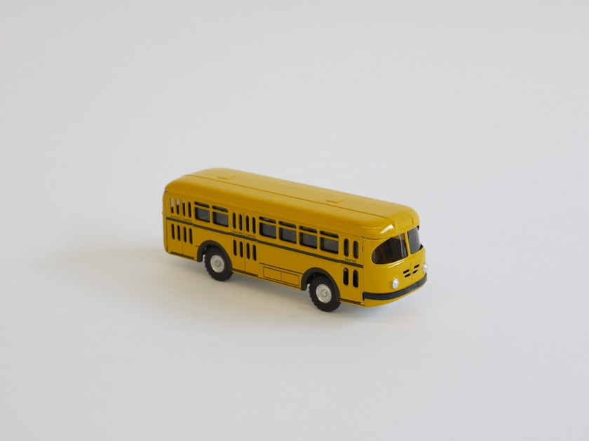 ABC Toys - Autobus s pohonem - Kovap - Plechové hračky - Hračky a hry - Kdo  si hraje, nezlobí