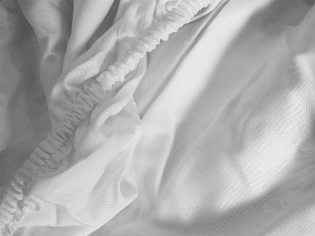 Bierbaum saténové prostěradlo Platin - středně šedá