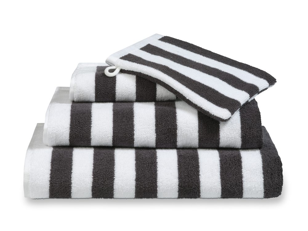 Vandyck Uterák Verona Stripes Off black - 70x140 cm