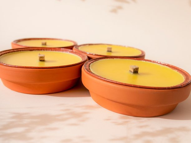 Citronella vonná sviečka v terakotovej miske - horenie 10h