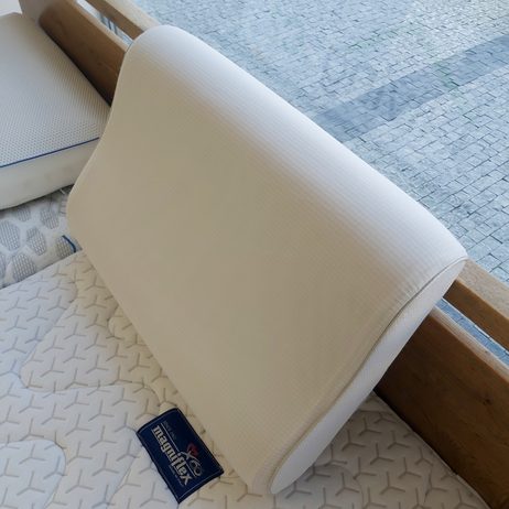 Anatomický vankúš Magniflex Superiore Deluxe Wave profilovaný 60x43x10/11cm - výstavný kus