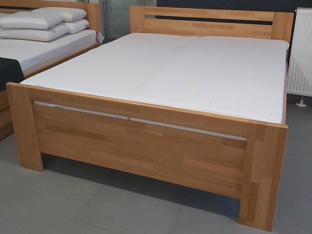 Dubová postel Grandioso Plus 4 cm masiv cink - výstavní kus