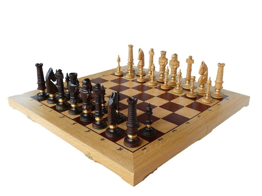 Šachy Royal Lux - dubové | SVĚT-HER.CZ | Společenské deskové hry - Hrajte  si!