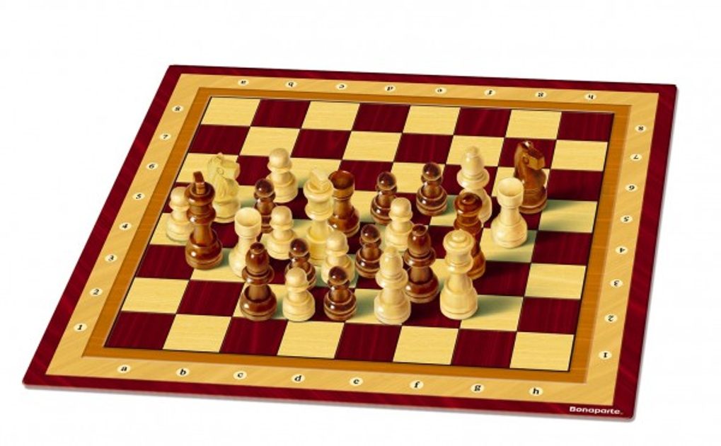 Šachy - dřevěné figurky | SVĚT-HER.CZ | Společenské deskové hry - Hrajte si!