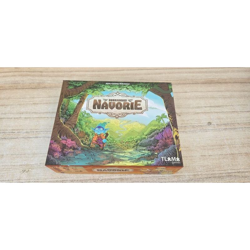 Dobrodruzi Navorie (poškozený obal)