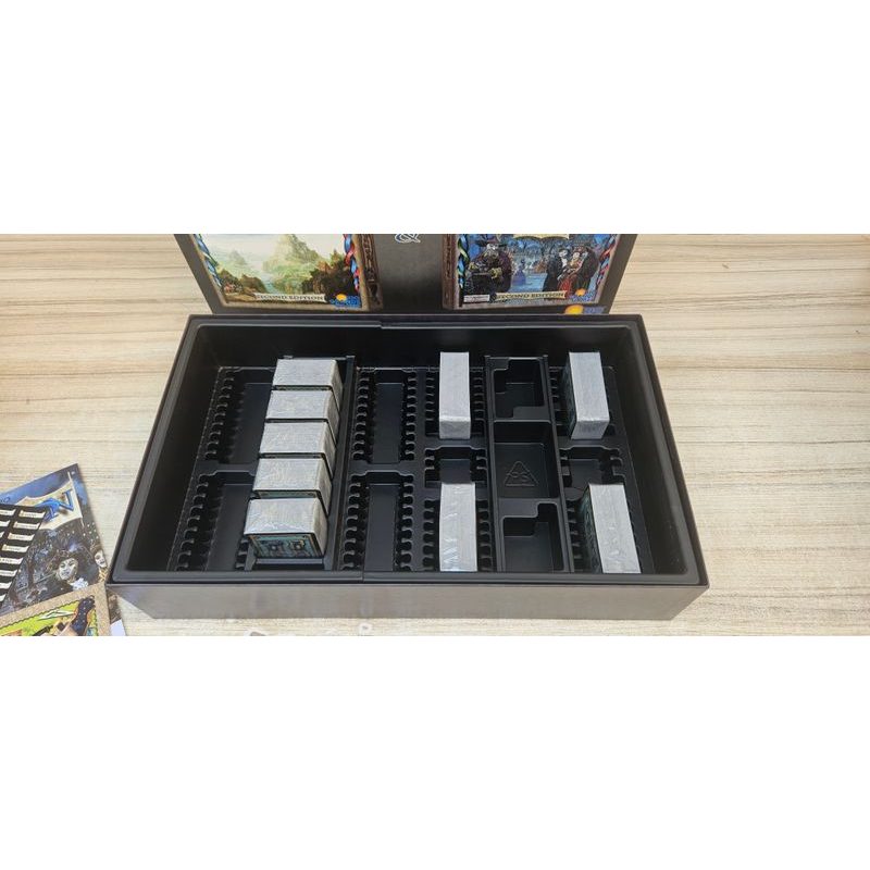 Dominion: Big Box (2nd ed.) (poškozený insert)