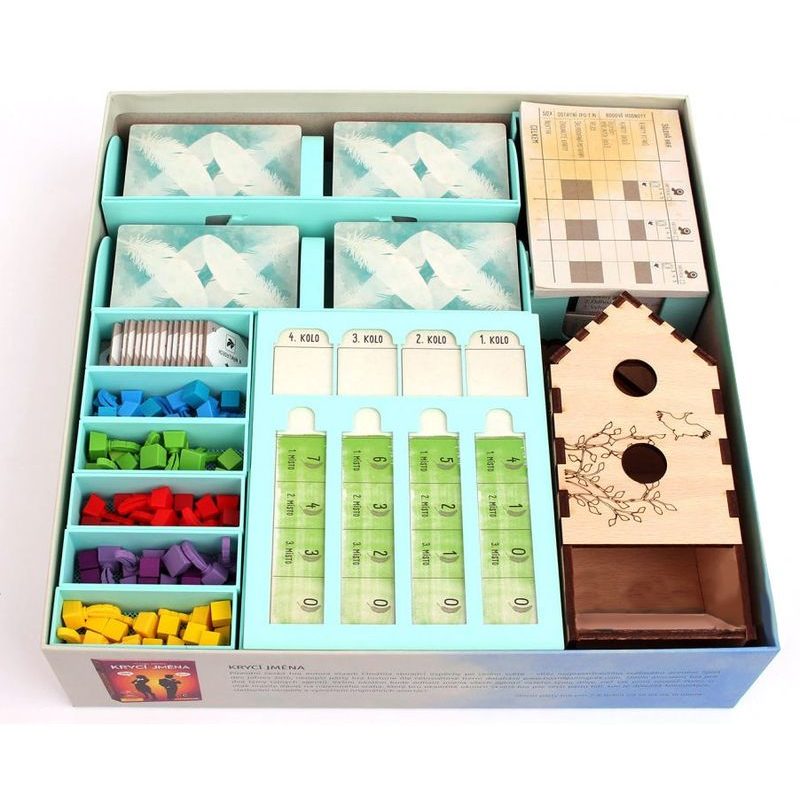 Na křídlech - dřevěná házecí budka