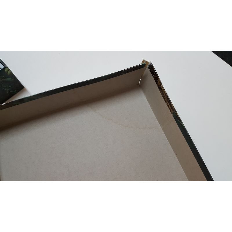 Shadows over Normandie (poškozený obal)