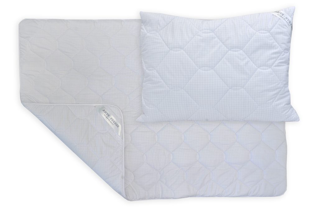 Celoroční ložní set s dutým vláknem - Antistress (140x200 cm + 70x90 cm)