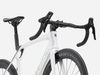 Trek Madone SL 7 Gen 8 (Gloss Crystal White/Matte Deep Smoke)