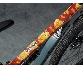 DYEDbro polep rámu French Fries