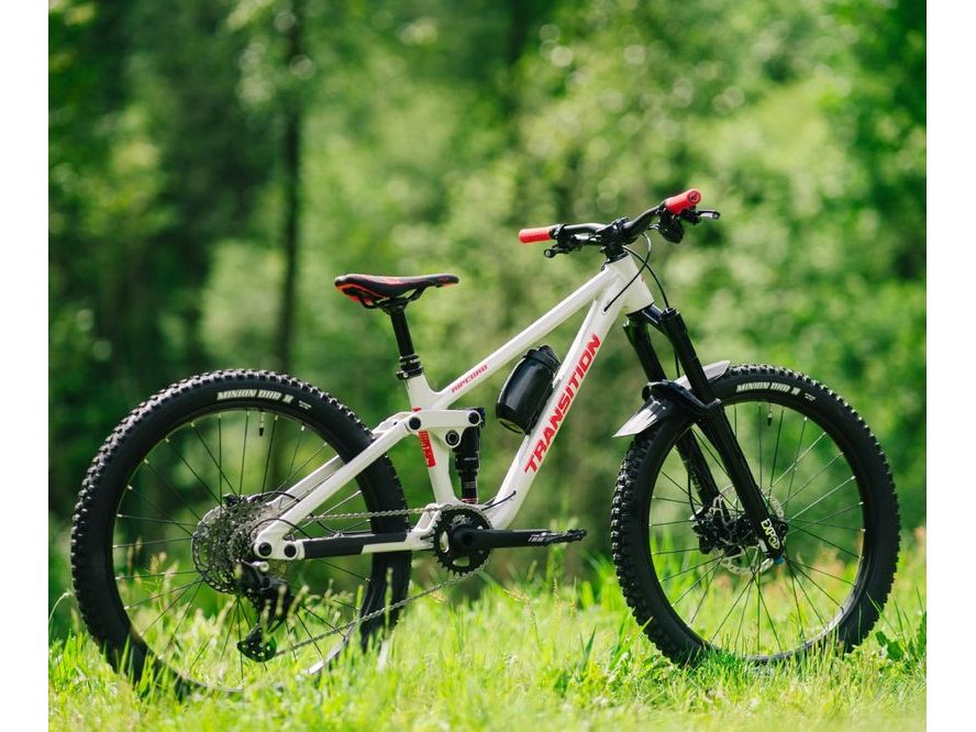 Transition Ripcord 24" (Glacier White / Red)