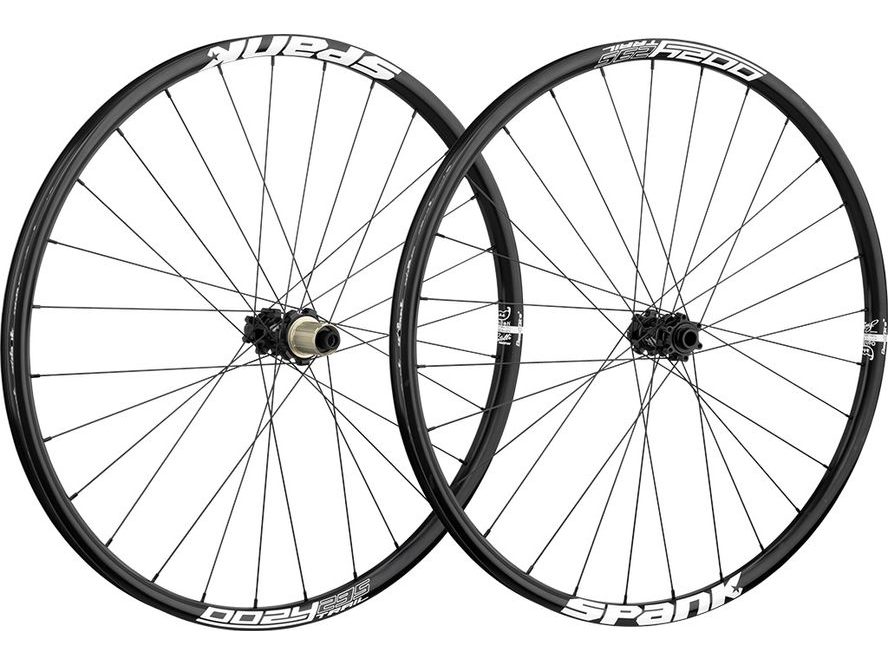 Zapletená kola 29" Spank OOZY Trail 295