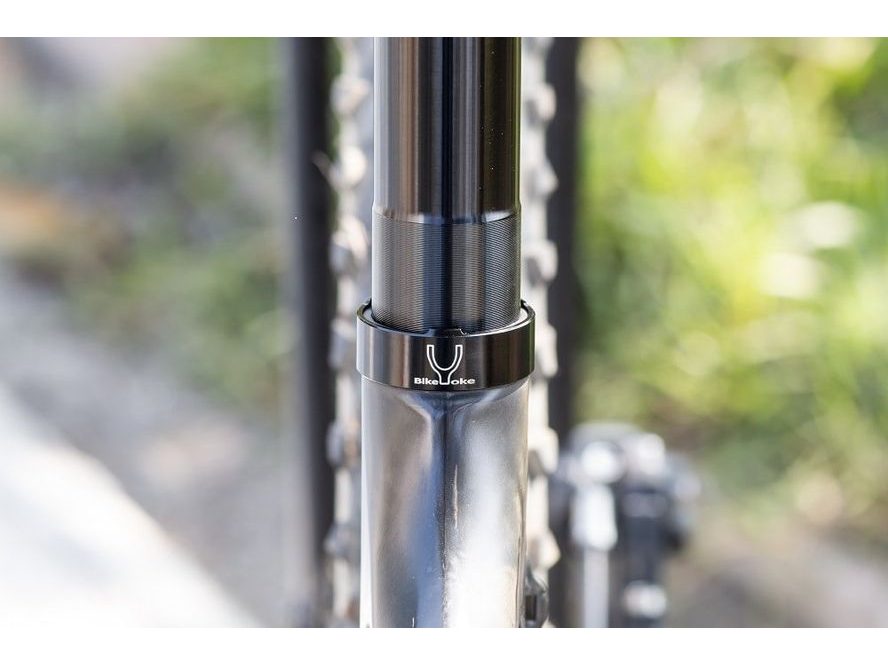 Podsedlová objímka Bike Yoke Squeezy