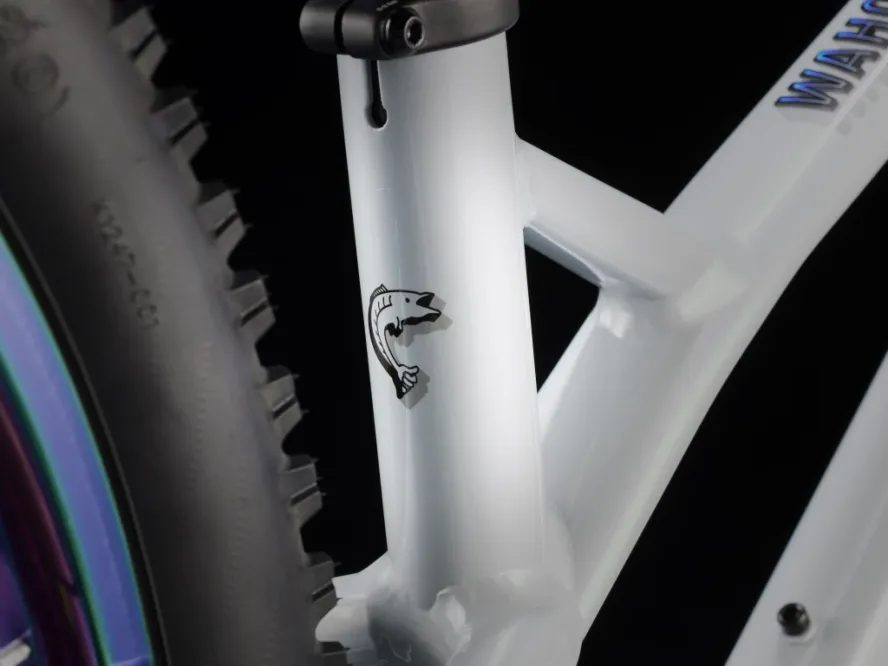 Trek Wahoo 24 Trail (Plasma Grey Pearl)