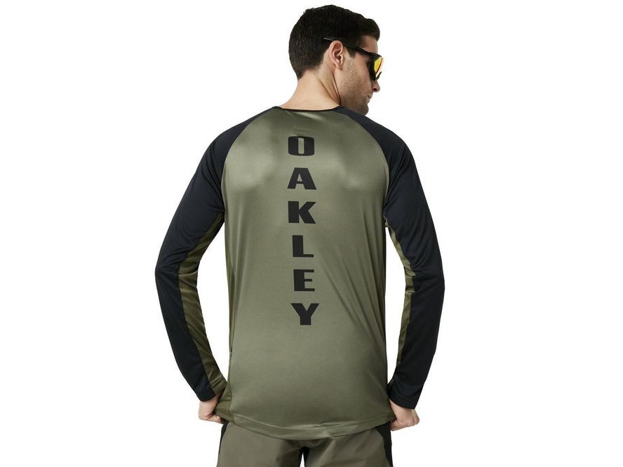 Dres Oakley MTB LS Beetle