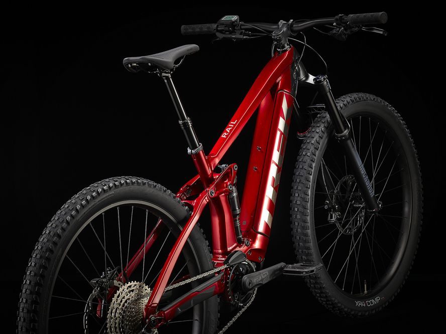 Trek Rail 5 625W (Crimson/Lithium Grey)