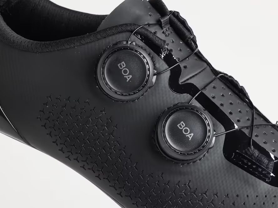 Silniční tretry Trek Velocis (černá)