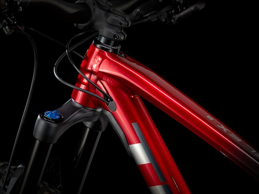 Trek Fuel EX 8 GX (Rage Red to Dnister Black Fade)