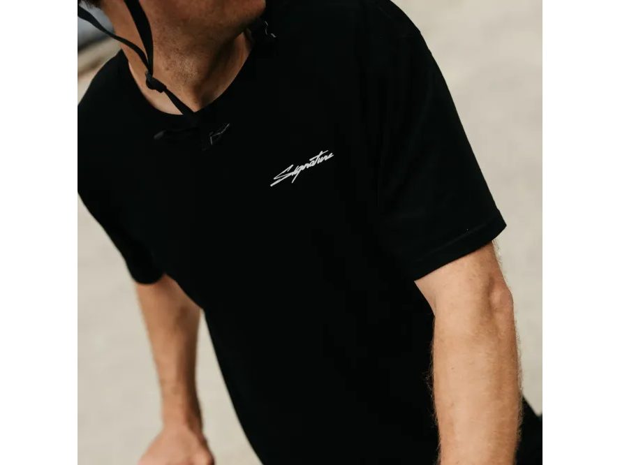 Triko Signature (černá)