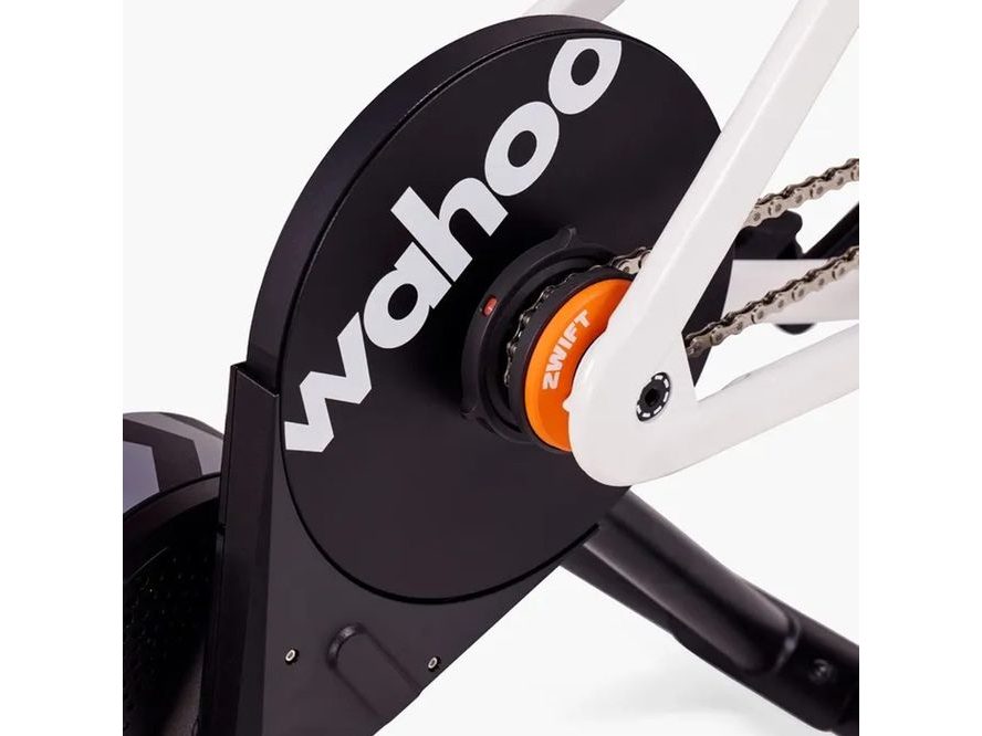 Trenažer Wahoo Kickr CORE 2 + Zwift Cog BUNDLE