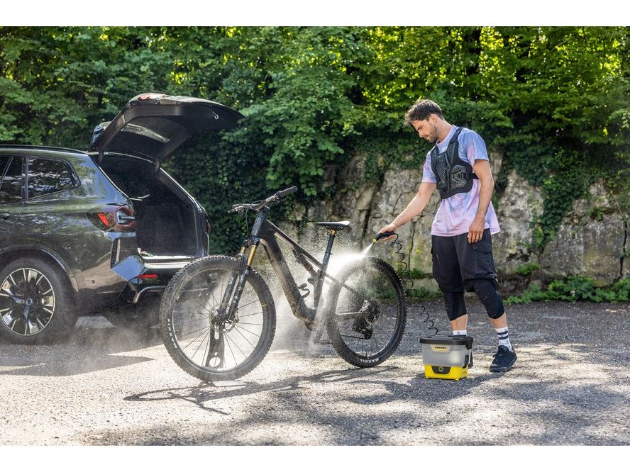 Mobilní tlaková myčka Kärcher OC 4