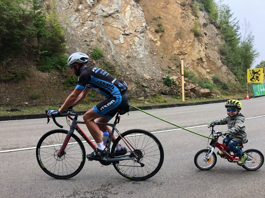 Tahlo Černo Černá