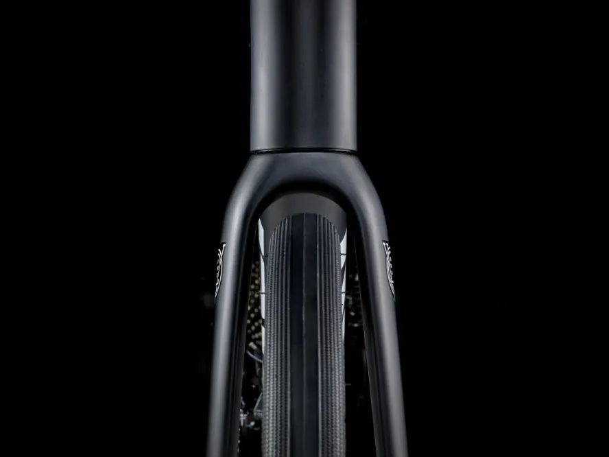 Trek Domane AL 5 (Matte Trek Black)