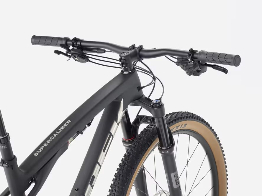 Trek Supercaliber SL 9.6 Gen 2 (Matte Carbon/Gloss Black Splatter)