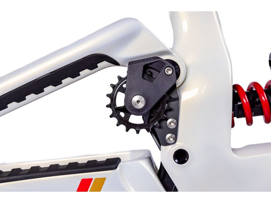 Rám Forbidden Supernought (White Noise)