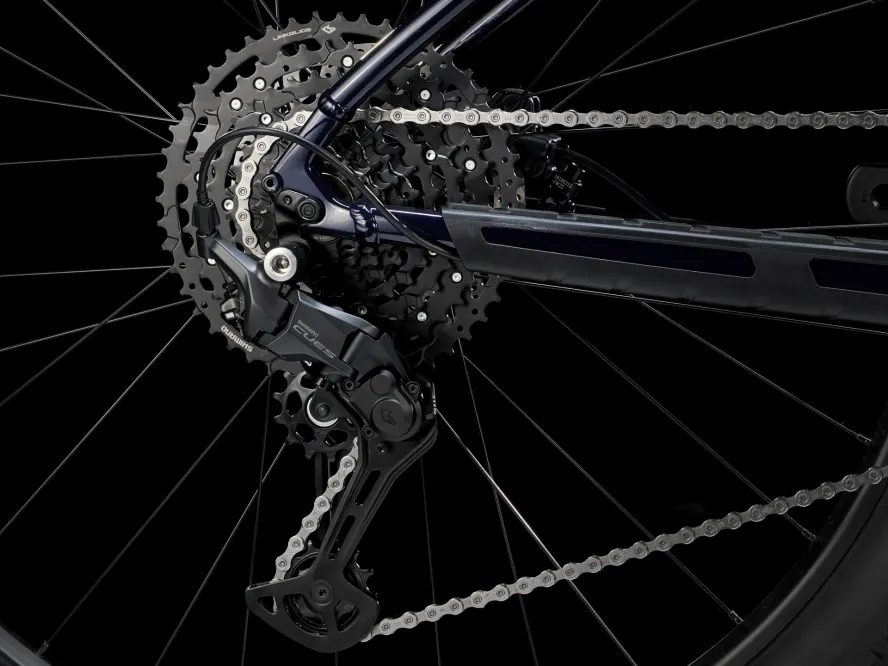 Trek Marlin 6 Gen 3 (Rage Red to Deep Dark Blue Fade)