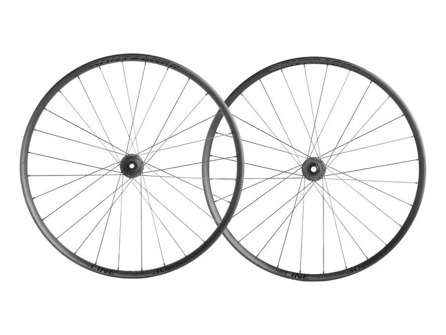 Zapletená kola 27,5" Bontrager Line Comp 30 TLR Boost