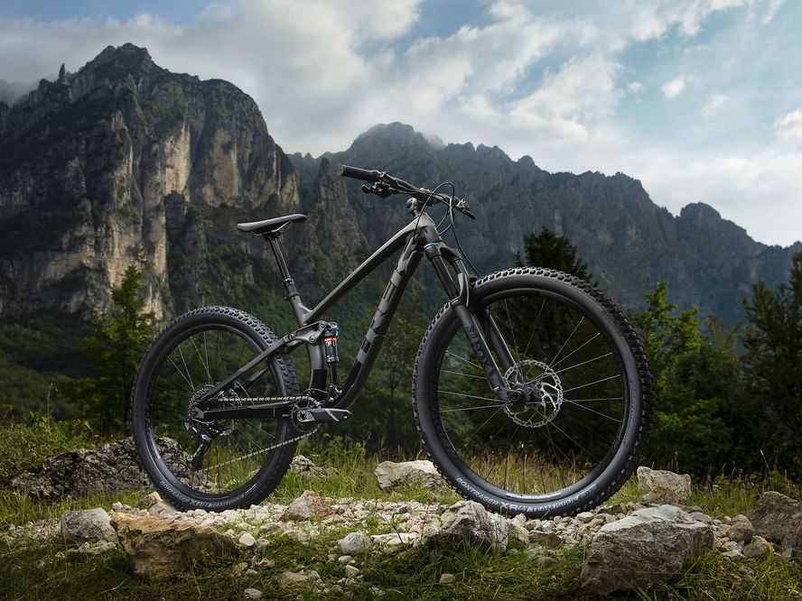 Trek Fuel Ex 8 (černá) 2020