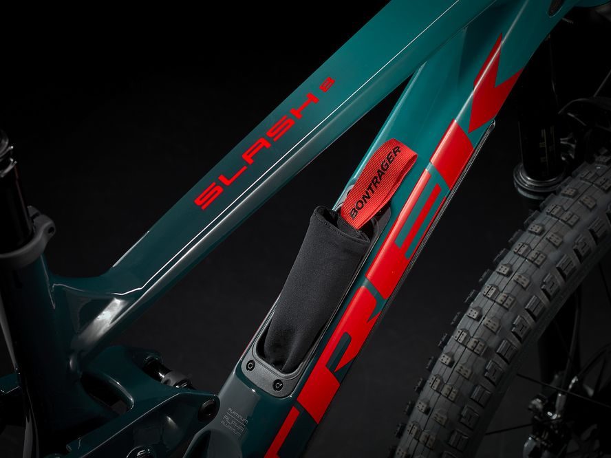 Trek Slash 8 GX (Teal to Nautical Navy Fade)