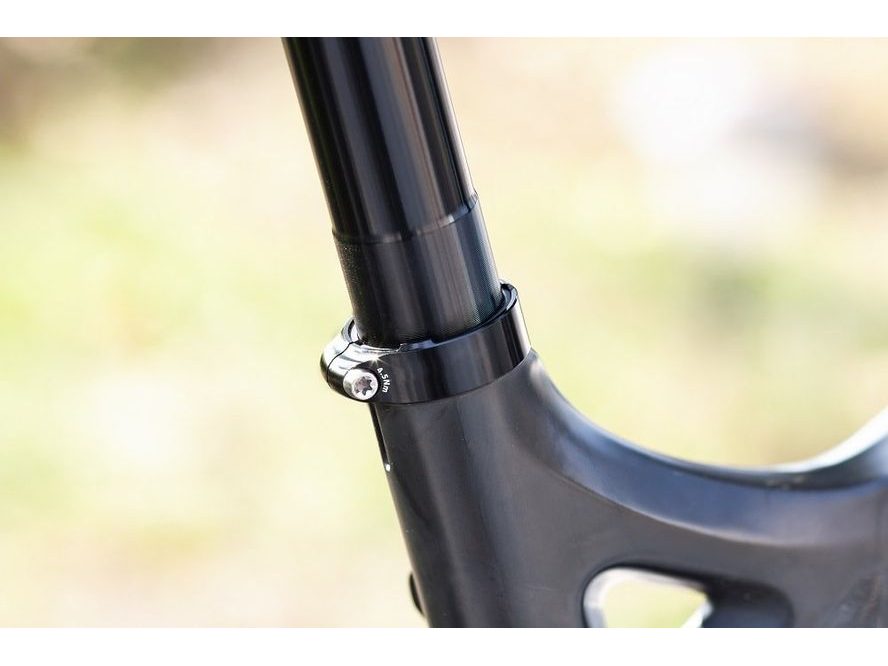 Podsedlová objímka Bike Yoke Squeezy