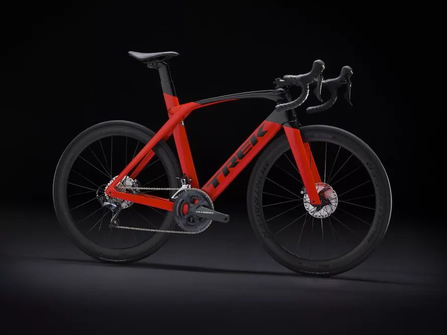 Trek Madone SL 6 disc (červená/černá) 2020