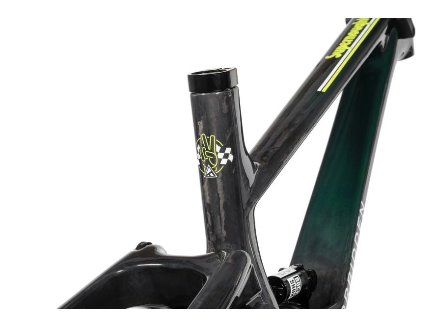 Rám Forbidden Supernought (Bri'ish Racing Green)