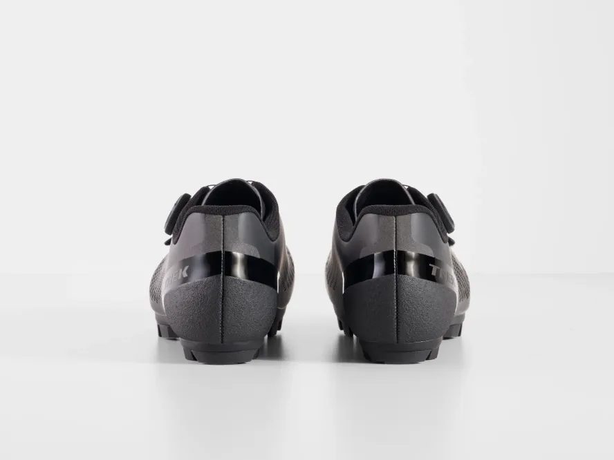 Tretry Trek Foray (černá)