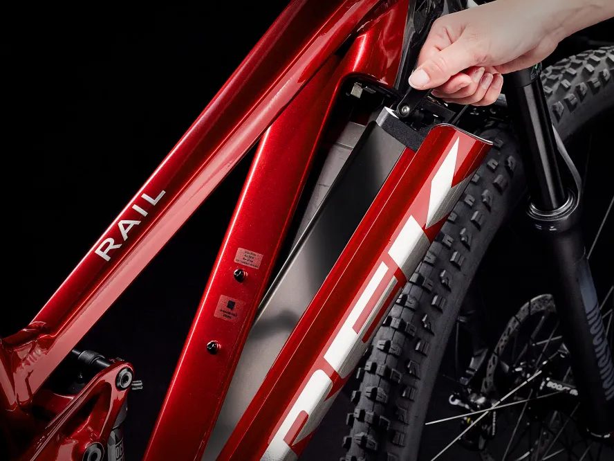 Trek Rail 5 625W Gen 3 (Rage red)